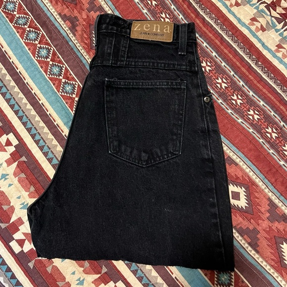 Vintage Zena High Waisted Shorts - Picture 2 of 5